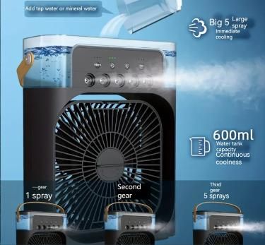 ChillMate™ Portable USB Fan – Beat the Heat Anywhere!" Mini USB Fan